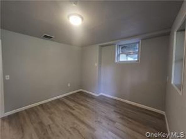 36 Houston Street, Florida, NY 10921