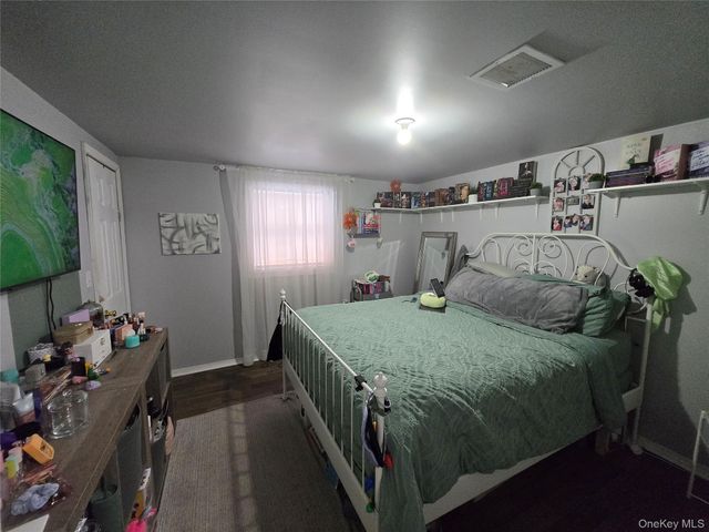 36 Houston Street, Florida, NY 10921