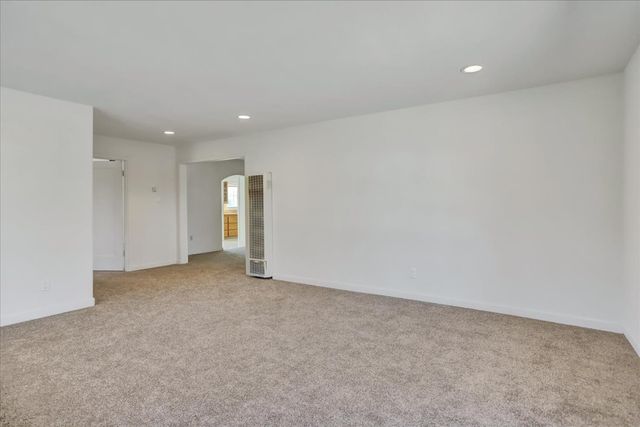 13207 Ridge Rd, Grass Valley, CA 95945