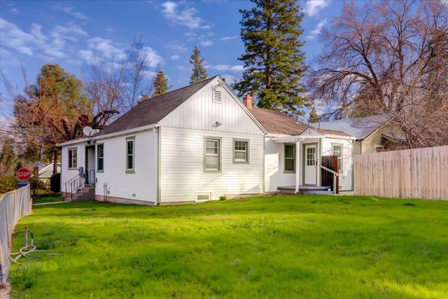 13207 Ridge Rd, Grass Valley, CA 95945