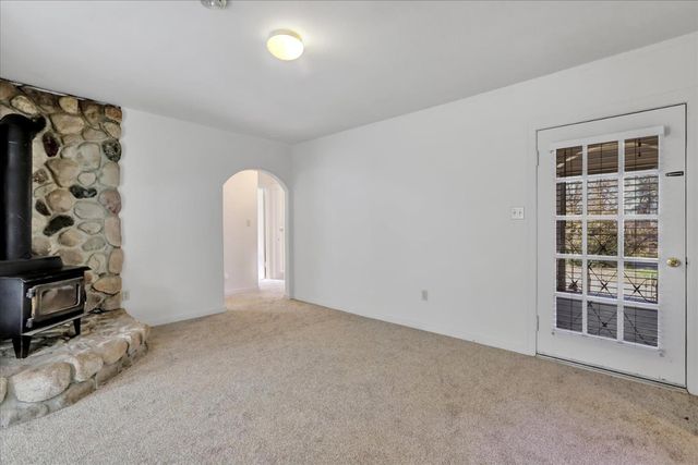 13207 Ridge Rd, Grass Valley, CA 95945