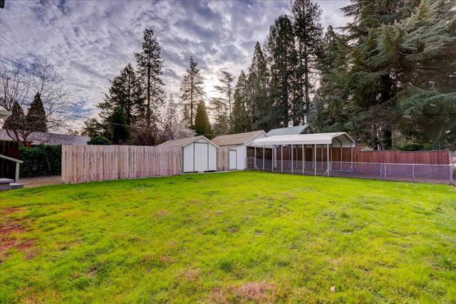 13207 Ridge Rd, Grass Valley, CA 95945
