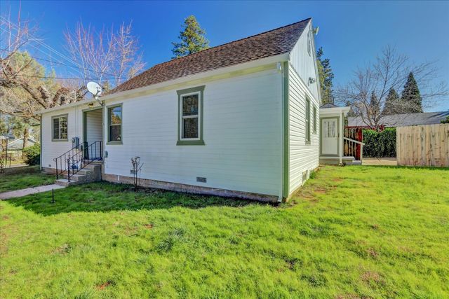 13207 Ridge Rd, Grass Valley, CA 95945