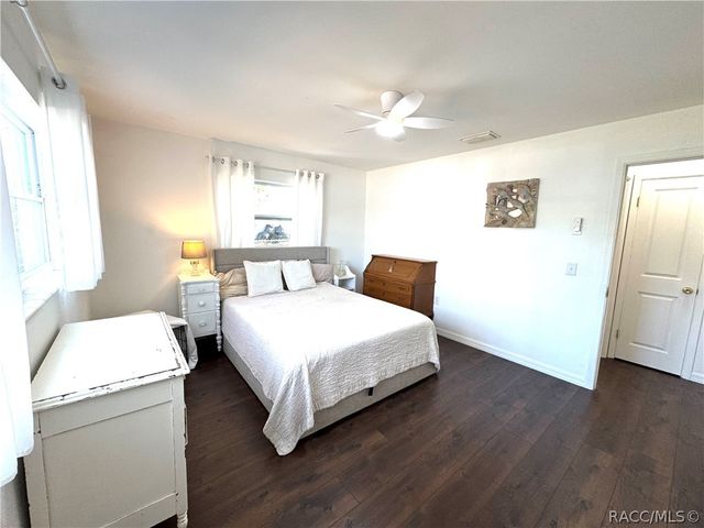 7 N Adams Street, Beverly Hills, FL 34465