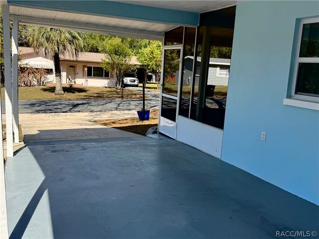 7 N Adams Street, Beverly Hills, FL 34465