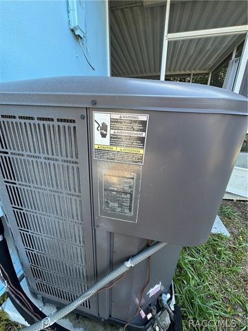 7 N Adams Street, Beverly Hills, FL 34465