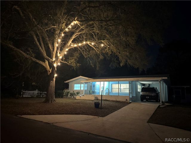 7 N Adams Street, Beverly Hills, FL 34465