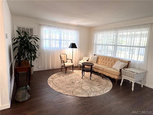 7 N Adams Street, Beverly Hills, FL 34465