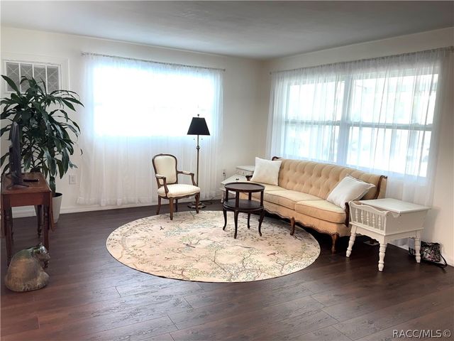 7 N Adams Street, Beverly Hills, FL 34465