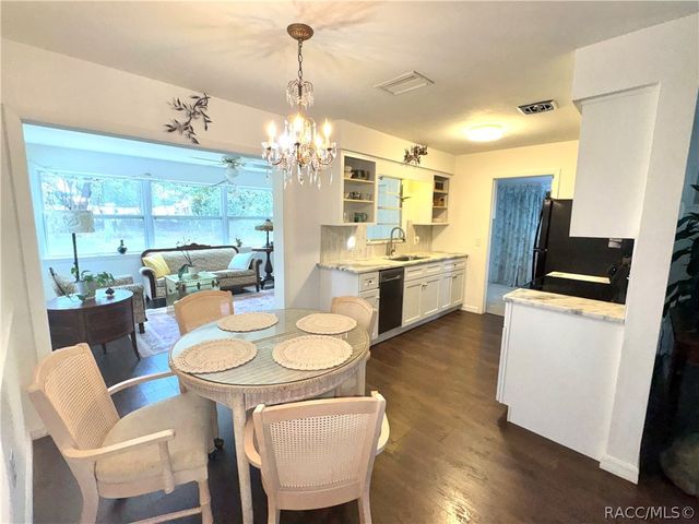 7 N Adams Street, Beverly Hills, FL 34465