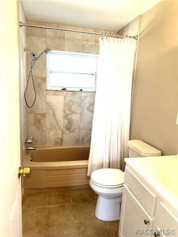 7 N Adams Street, Beverly Hills, FL 34465