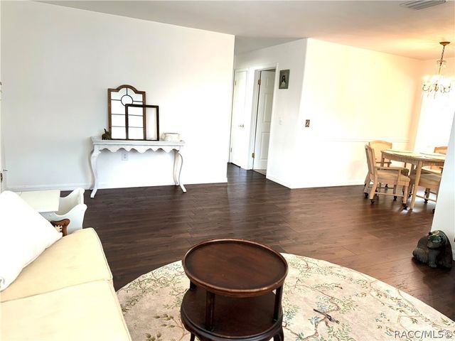 7 N Adams Street, Beverly Hills, FL 34465