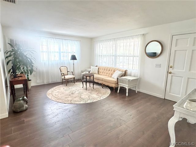 7 N Adams Street, Beverly Hills, FL 34465