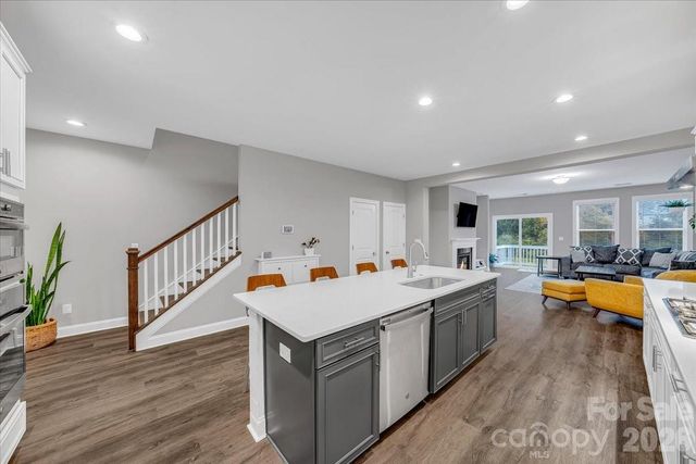 172 Caversham Drive, Mooresville, NC 28115