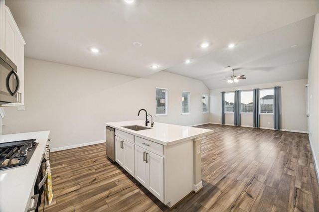 2432 Solaris Bend Drive, Katy, TX 77493