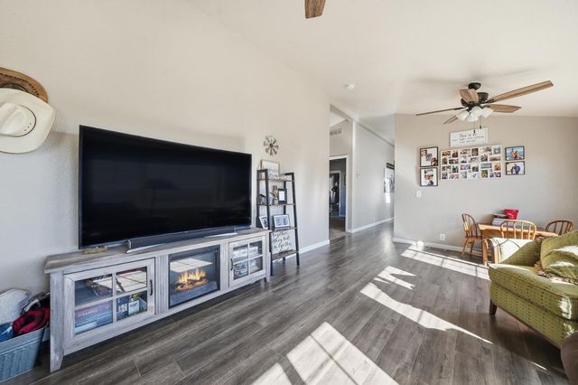 2321 Hartvickson Ln, Valley Springs, CA 95252