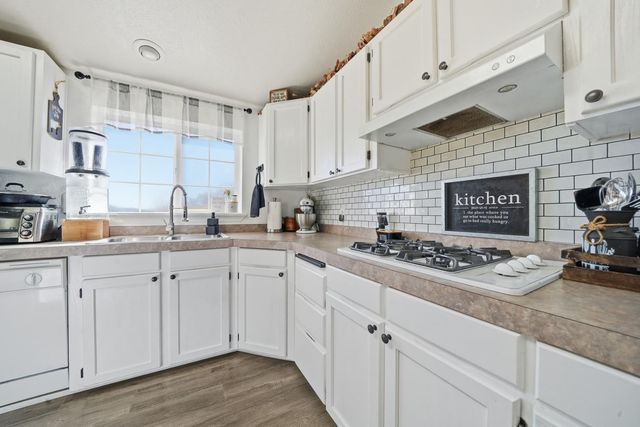 2321 Hartvickson Ln, Valley Springs, CA 95252