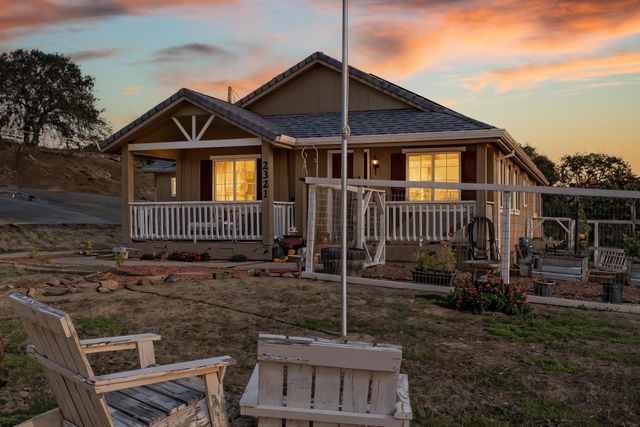 2321 Hartvickson Ln, Valley Springs, CA 95252