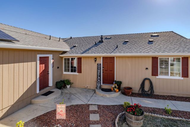 2321 Hartvickson Ln, Valley Springs, CA 95252