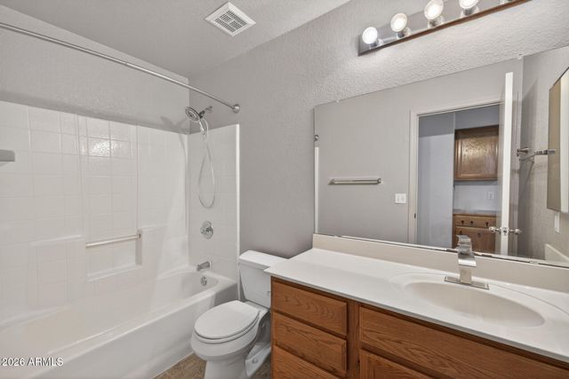1068 W GLENMERE Drive, Chandler, AZ 85224