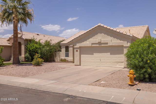 1068 W GLENMERE Drive, Chandler, AZ 85224