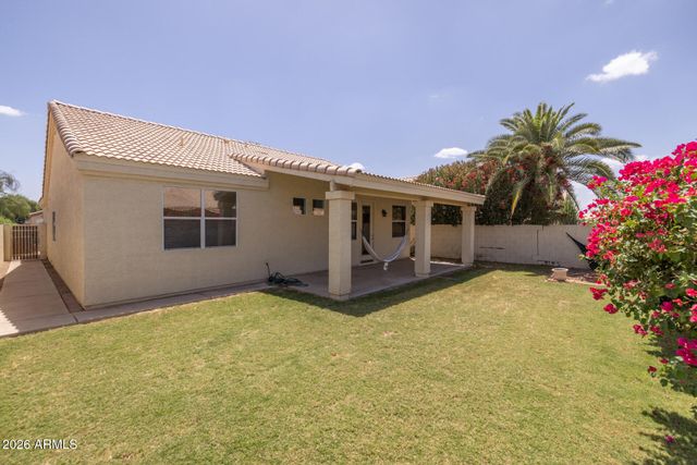 1068 W GLENMERE Drive, Chandler, AZ 85224