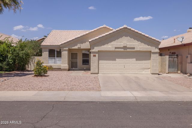 1068 W GLENMERE Drive, Chandler, AZ 85224