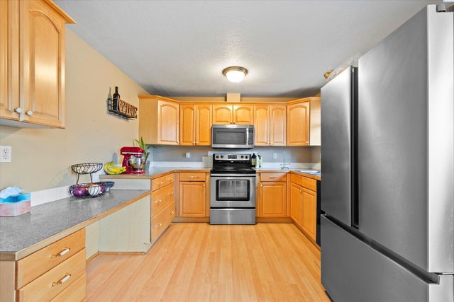 111 N Lincoln Ave, Kennewick, WA 99336