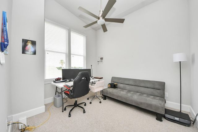 9614 Riddlewood Ln, Houston, TX 77025