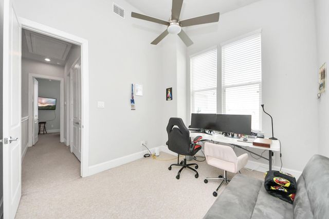 9614 Riddlewood Ln, Houston, TX 77025