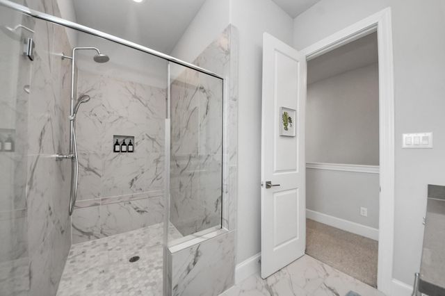 9614 Riddlewood Ln, Houston, TX 77025