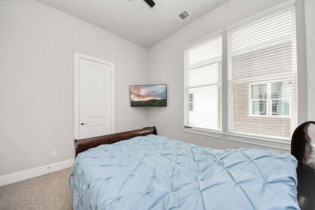 9614 Riddlewood Ln, Houston, TX 77025