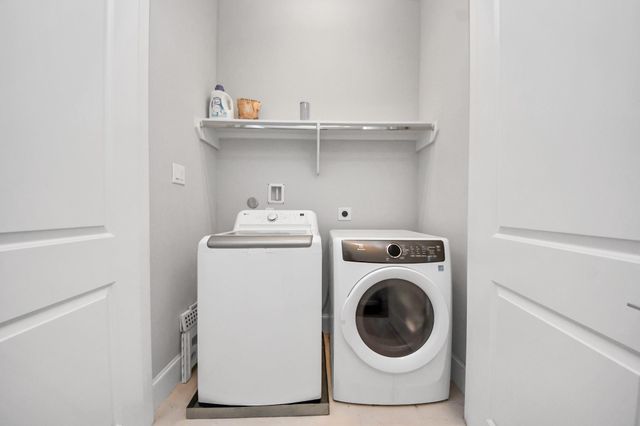 9614 Riddlewood Ln, Houston, TX 77025