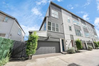 9614 Riddlewood Ln, Houston, TX 77025