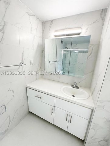 2899 Collins Ave 1734, Miami Beach, FL 33140