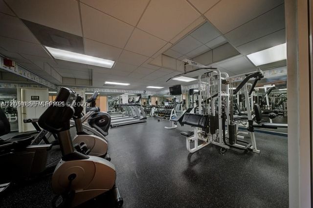 2899 Collins Ave 1734, Miami Beach, FL 33140
