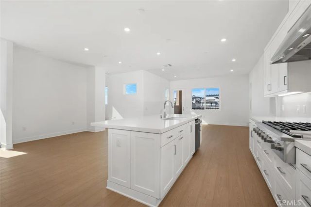 125 Seep, Irvine, CA 92618