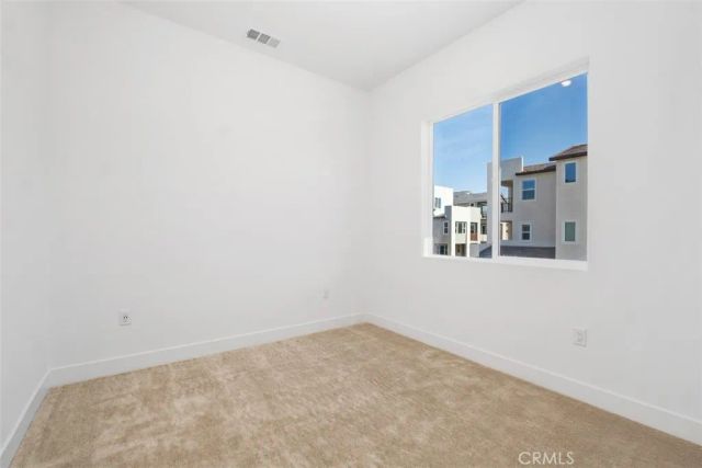 125 Seep, Irvine, CA 92618