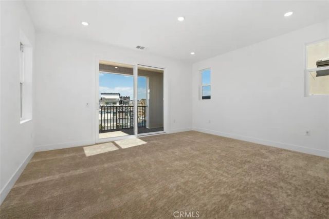 125 Seep, Irvine, CA 92618