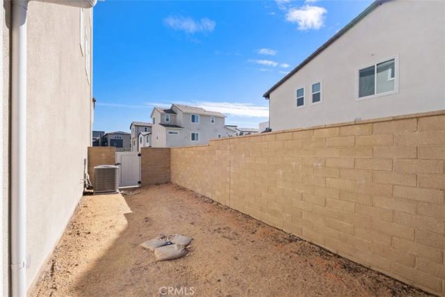 125 Seep, Irvine, CA 92618