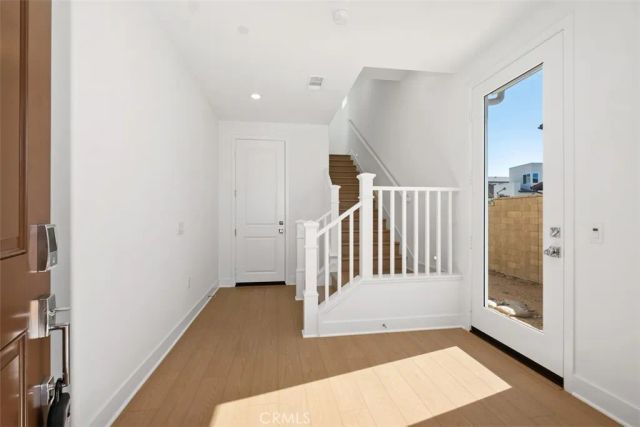 125 Seep, Irvine, CA 92618