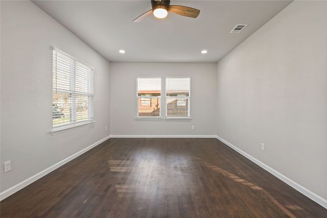 820 W College Street, Sherman, TX 75092