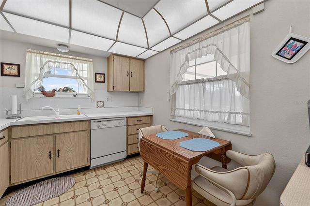 1607 COUNCIL DRIVE, Sun City Center, FL 33573