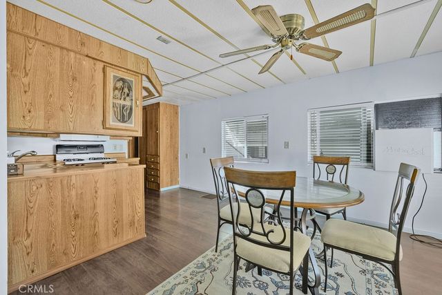 842 Acorn, San Jacinto, CA 92583