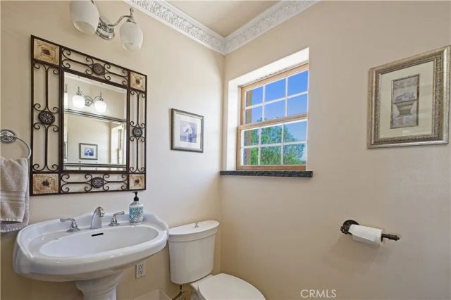 17392 LOS ALISOS, Lake Elsinore, CA 92530