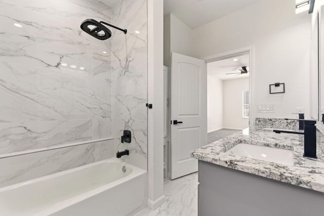 1000 Calle San Lorenzo, Bernalillo, NM 87004