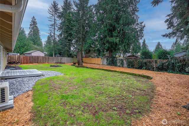 525 SW 302nd Street, Federal Way, WA 98023