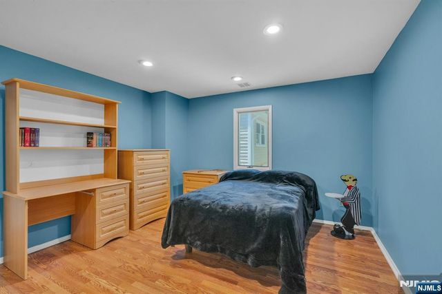 805 Washburn Street, Teaneck, NJ 07666