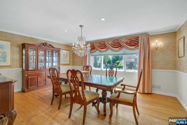 805 Washburn Street, Teaneck, NJ 07666