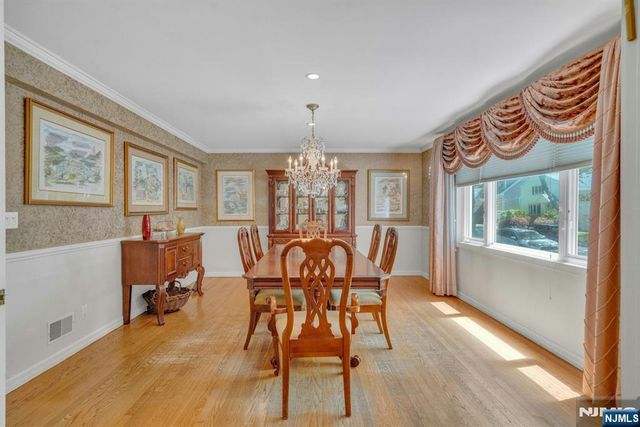805 Washburn Street, Teaneck, NJ 07666
